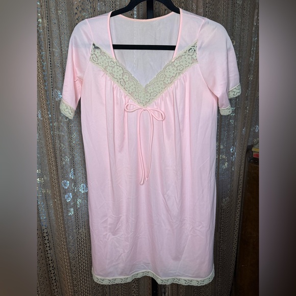 Vintage Other - VTG Pinehurst Lingerie Nightgown